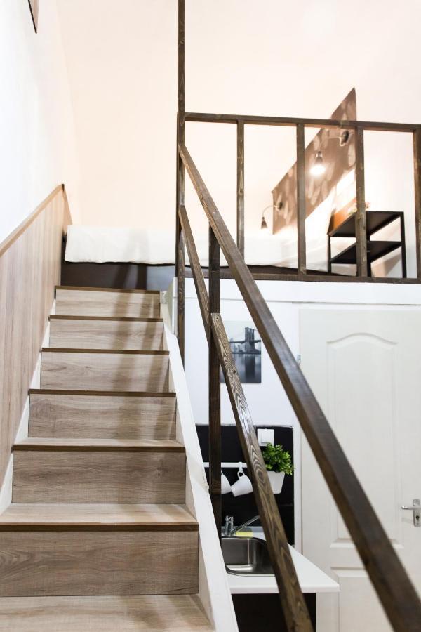 Modern Budget Lofts In The City Centre ブダペスト エクステリア 写真