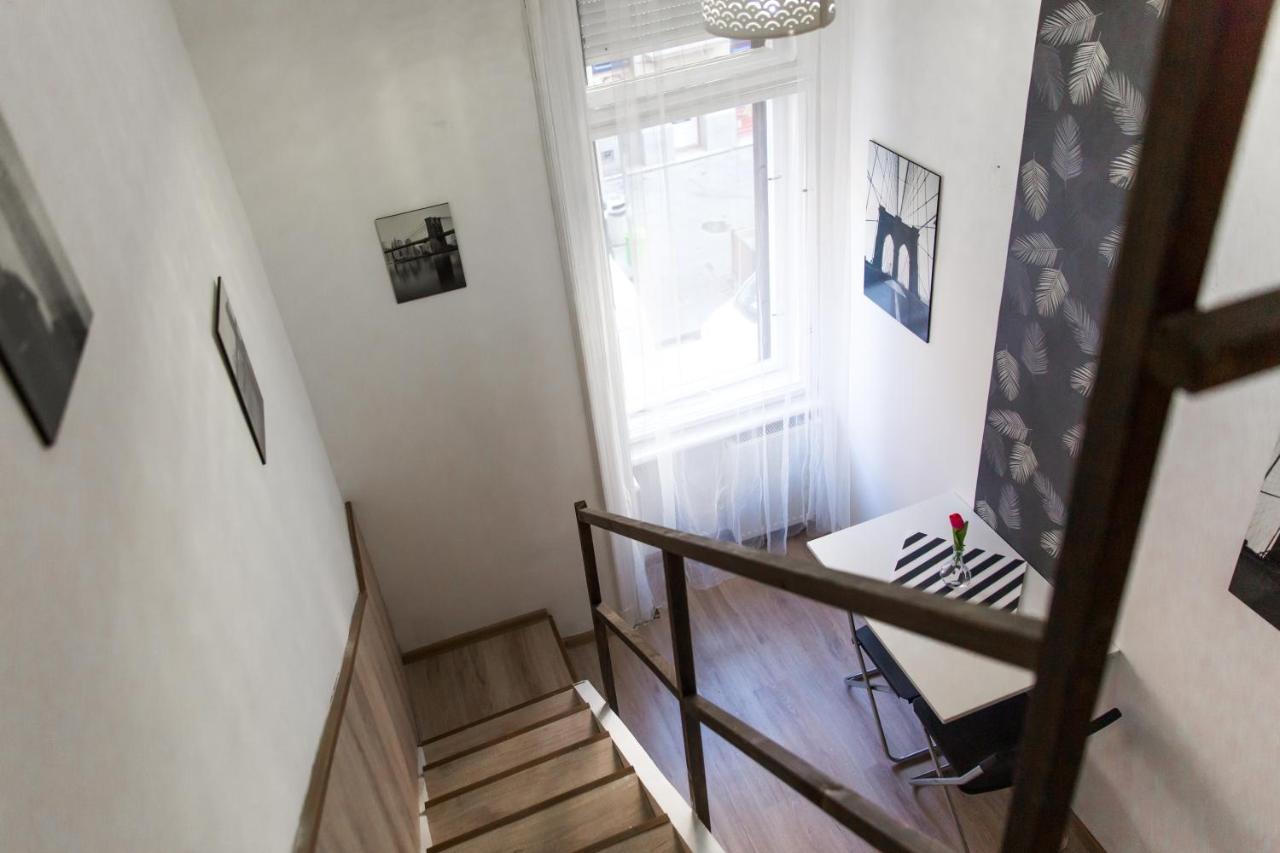 Modern Budget Lofts In The City Centre ブダペスト エクステリア 写真
