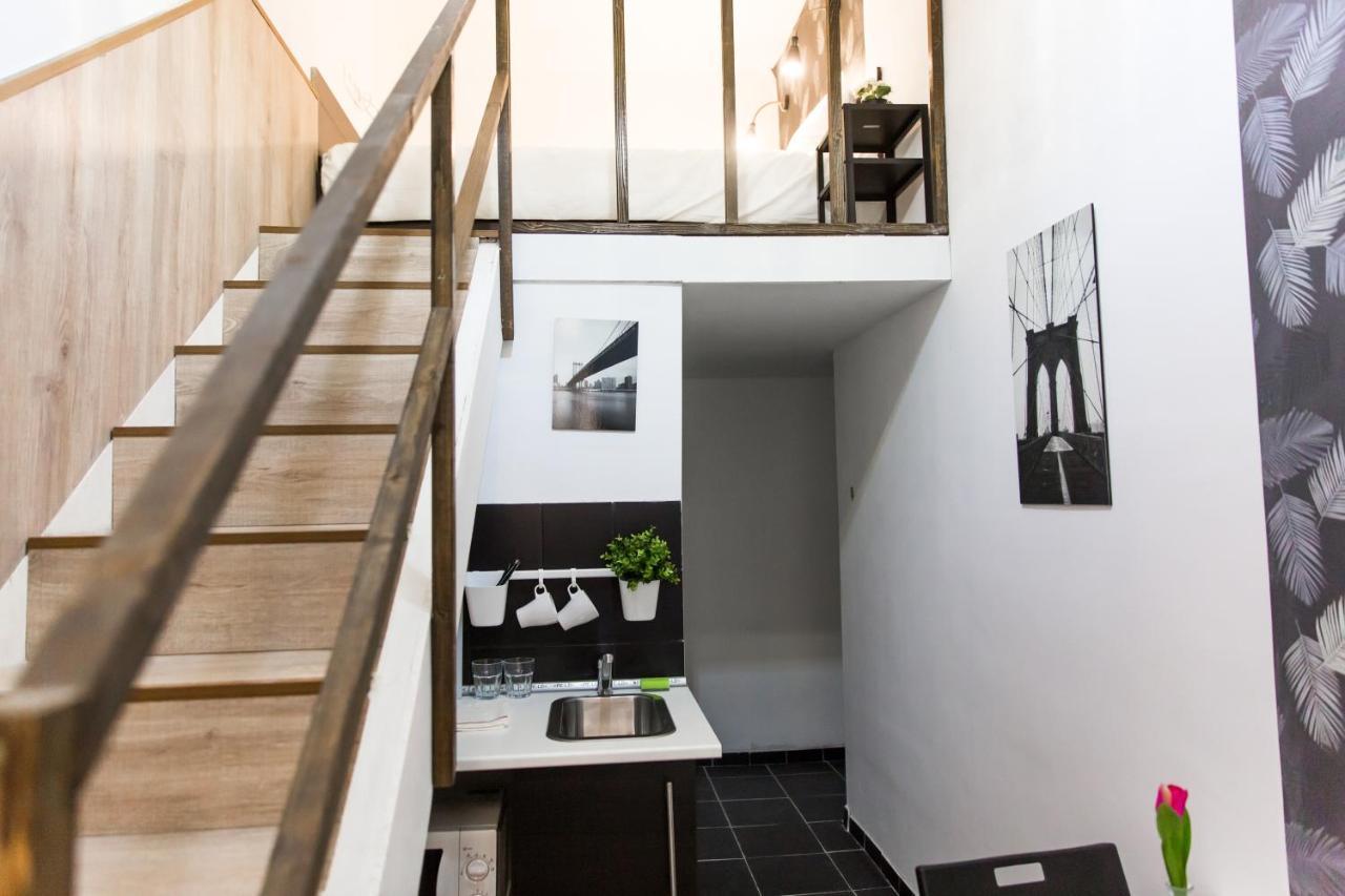Modern Budget Lofts In The City Centre ブダペスト エクステリア 写真