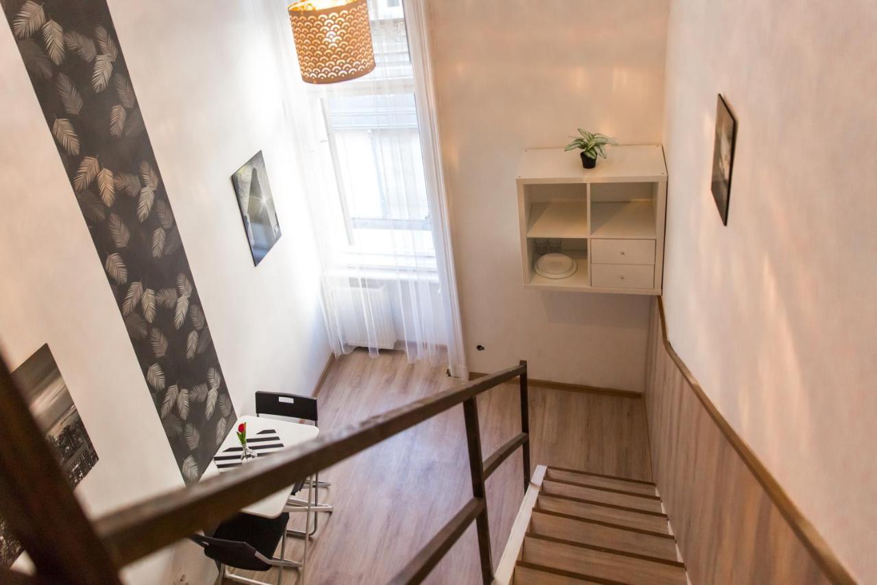 Modern Budget Lofts In The City Centre ブダペスト エクステリア 写真