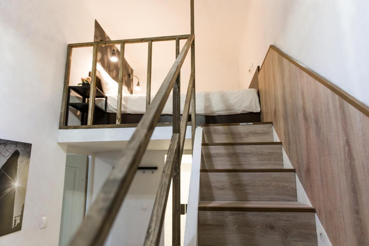 Modern Budget Lofts In The City Centre ブダペスト エクステリア 写真